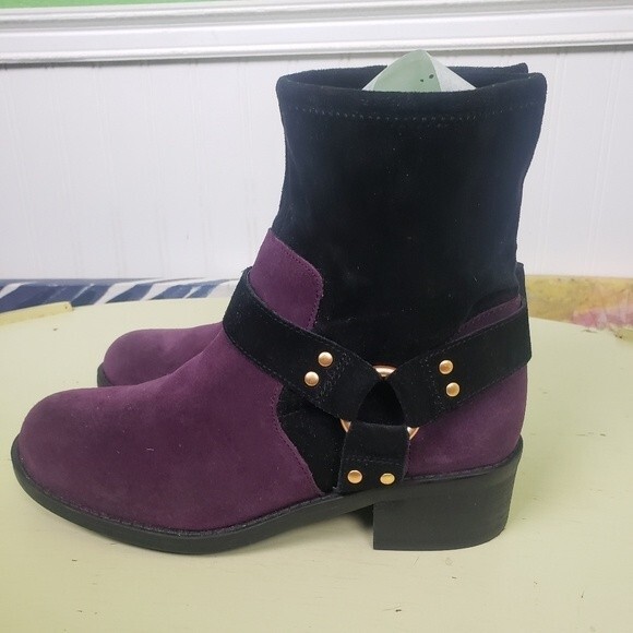Lori Goldstein Women's Purple Black Color Block Heeled Boots Size 6M - Picture 2 of 11